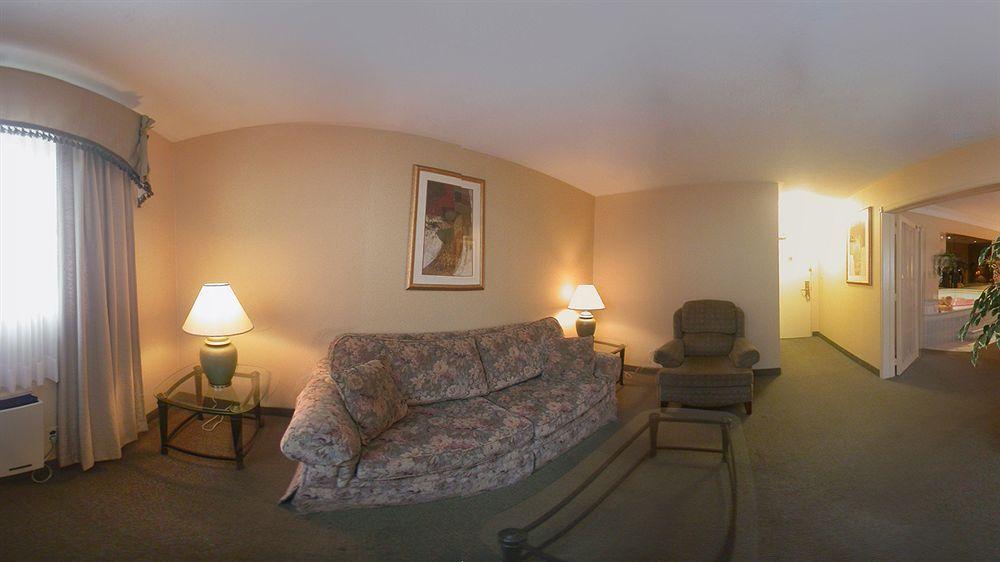 Motel Super 8 By Wyndham Augusta Exterior foto
